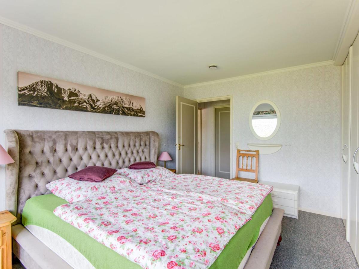 Comfortable Apartment In Ellmau With Balconies Buitenkant foto